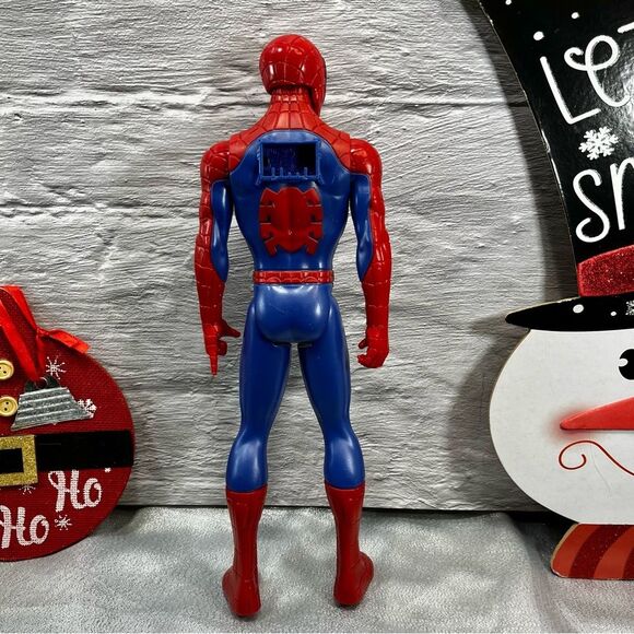 Spider-Man Marvel Titan Hero Series Action Figure 12" - Picture 2 of 4